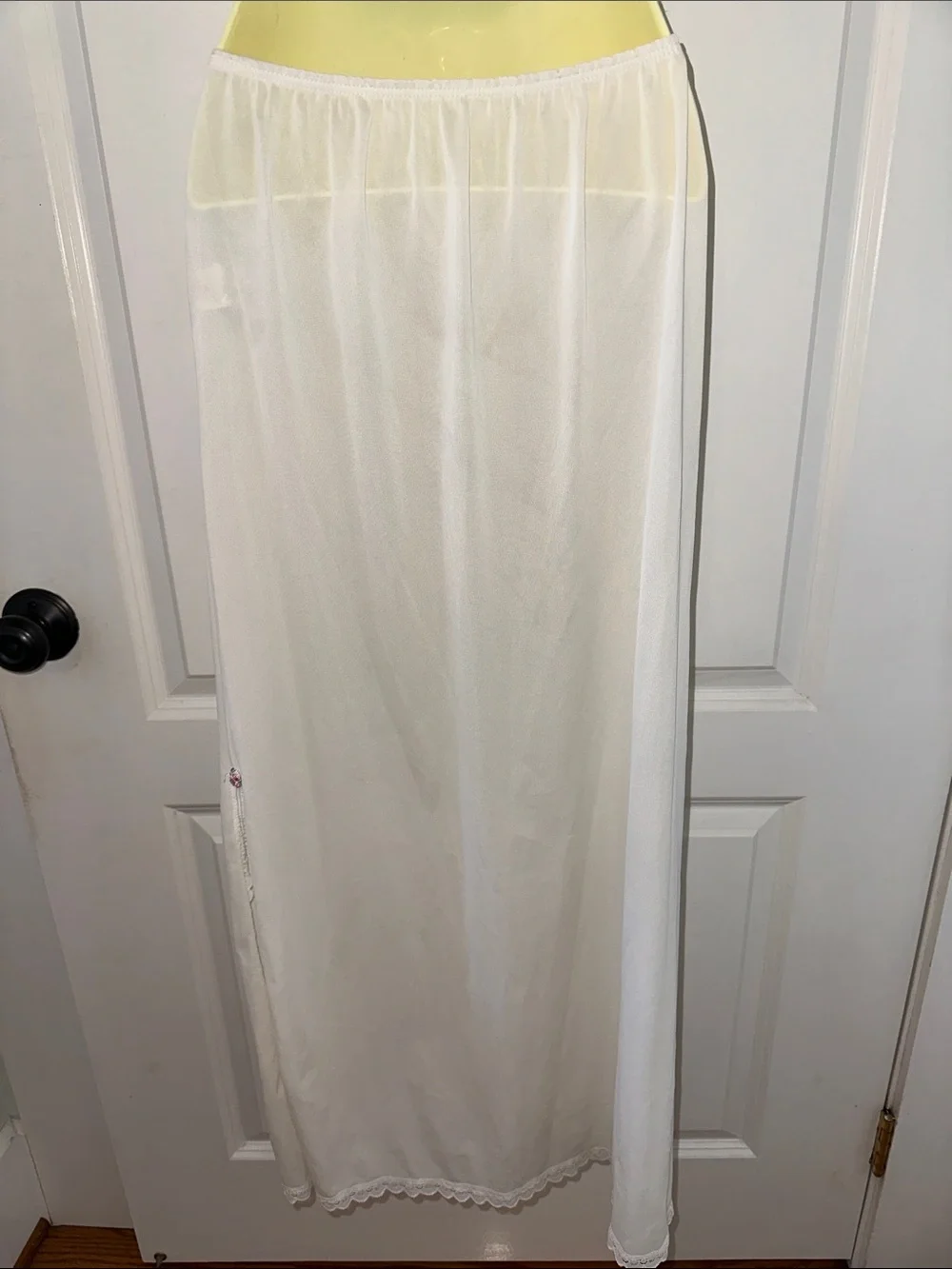 Vintage Lingerie by Dixie Belle White Nylon Long Maxi Half Slip - Picture 5 of 7